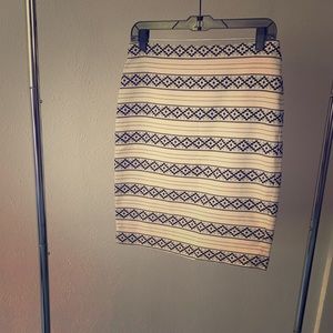 Aztec print skirt! Navy and off white NWT